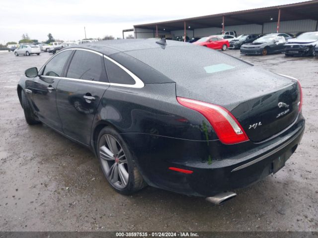 Photo 2 VIN: SAJWA2GT8FMV85609 - JAGUAR XJ 