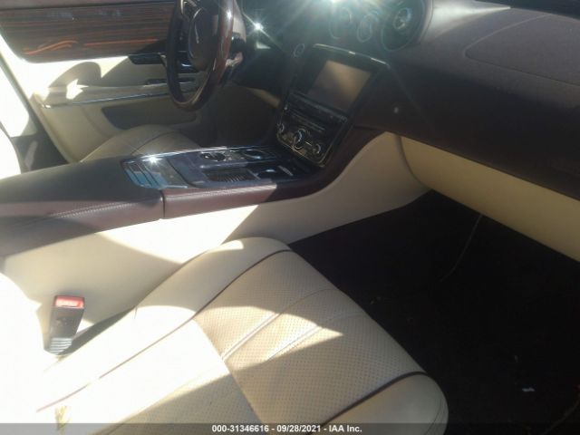 Photo 4 VIN: SAJWA2JC0BMV10468 - JAGUAR XJ 