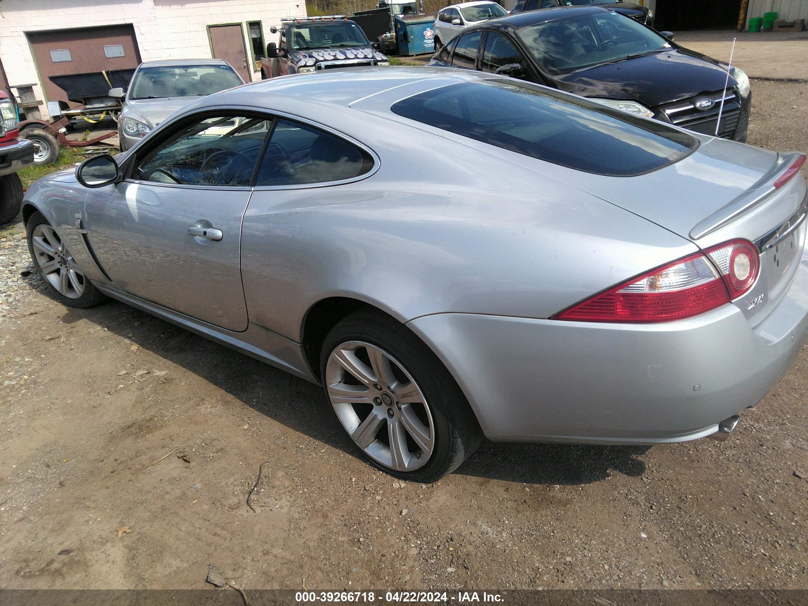 Photo 2 VIN: SAJWA43B075B08941 - JAGUAR XK 