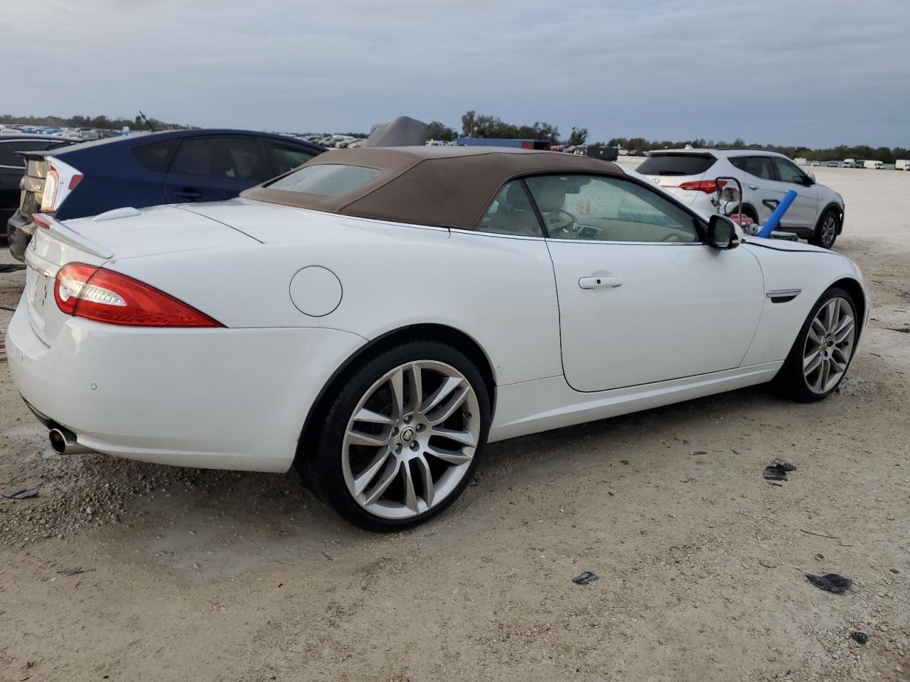 Photo 2 VIN: SAJWA4GB9ELB52231 - JAGUAR XK 