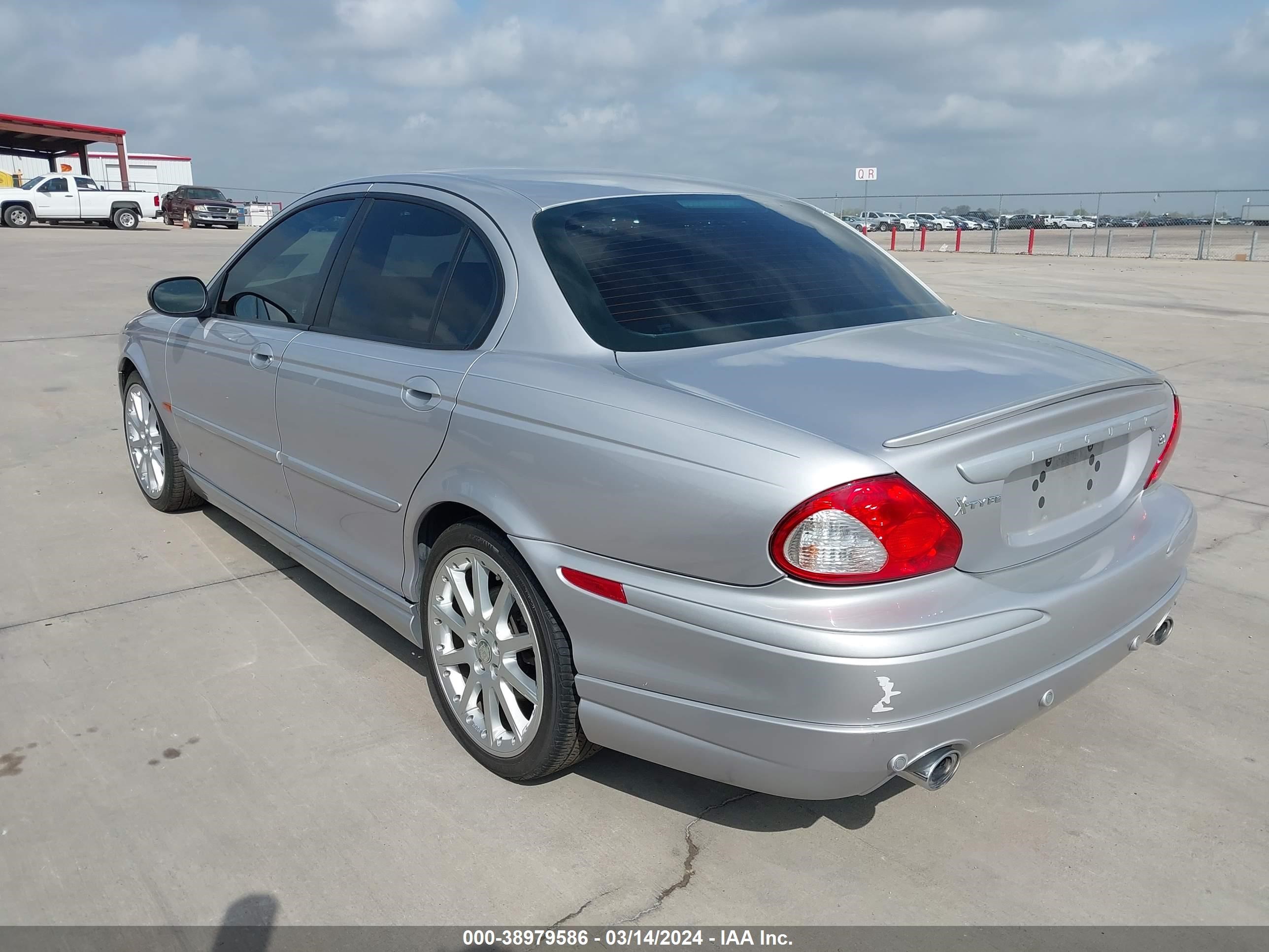 Photo 2 VIN: SAJWA51C15WE41027 - JAGUAR X-TYPE 