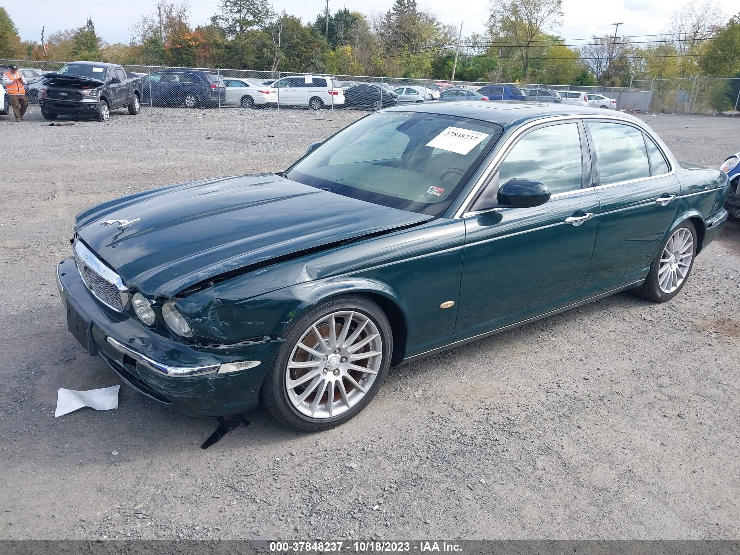 Photo 1 VIN: SAJWA71B06SH04460 - JAGUAR XJ 