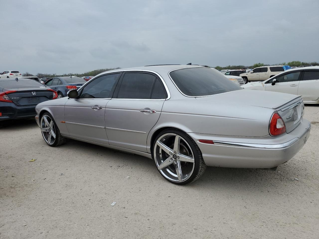 Photo 1 VIN: SAJWA71C04SG25232 - JAGUAR XJ 