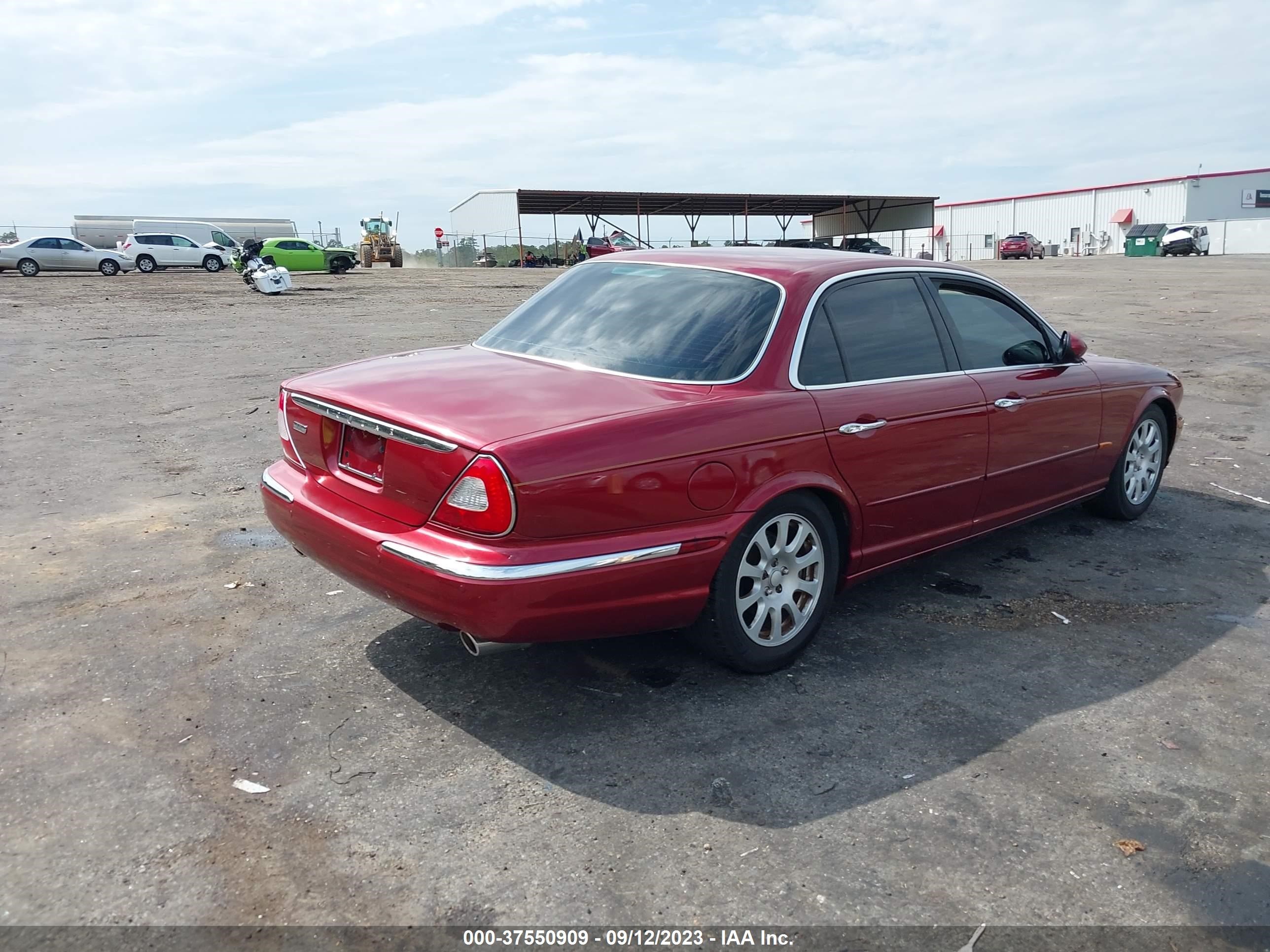 Photo 3 VIN: SAJWA71C24SG13079 - JAGUAR XJ 