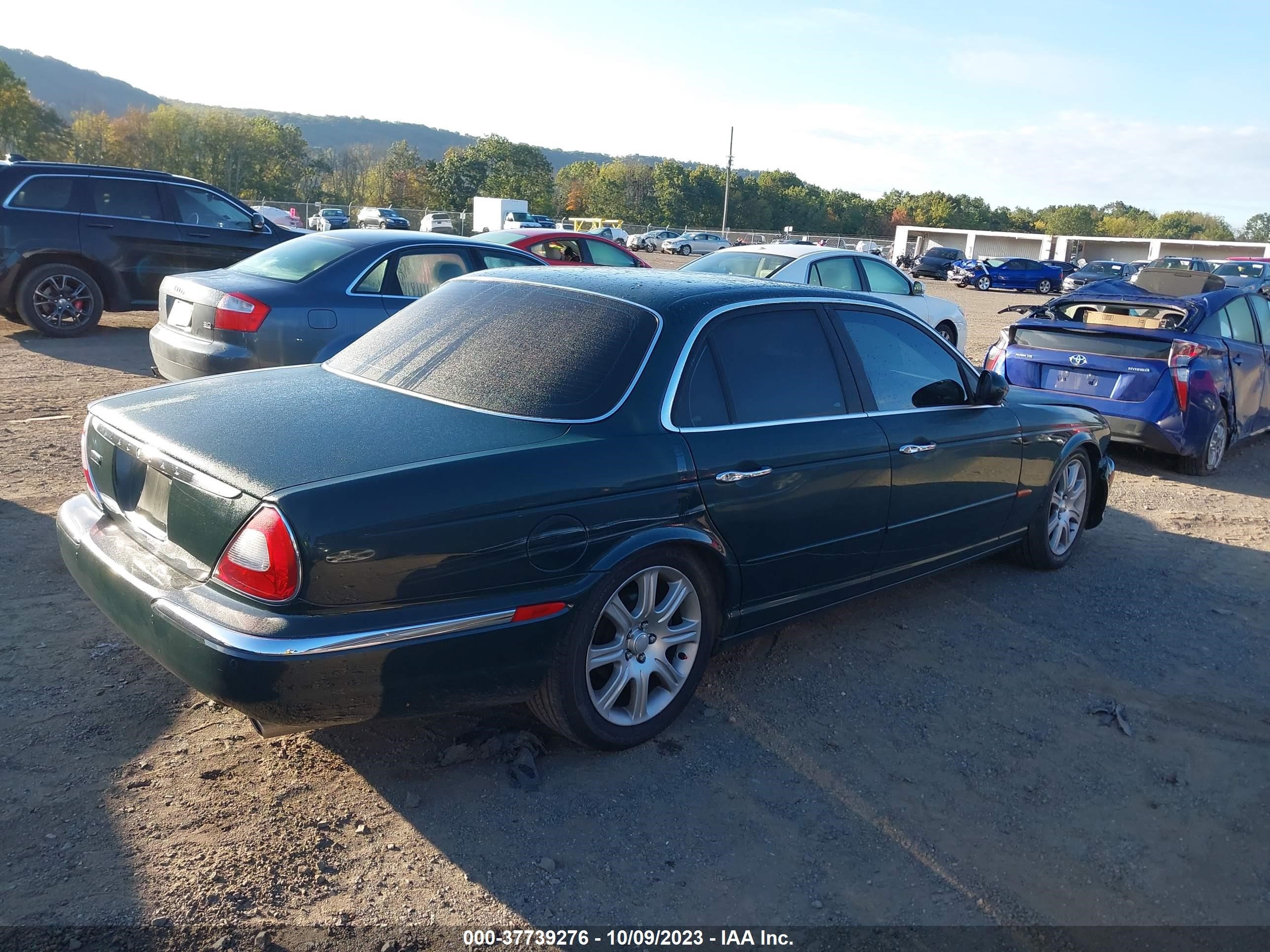 Photo 3 VIN: SAJWA71C24SG21893 - JAGUAR XJ 