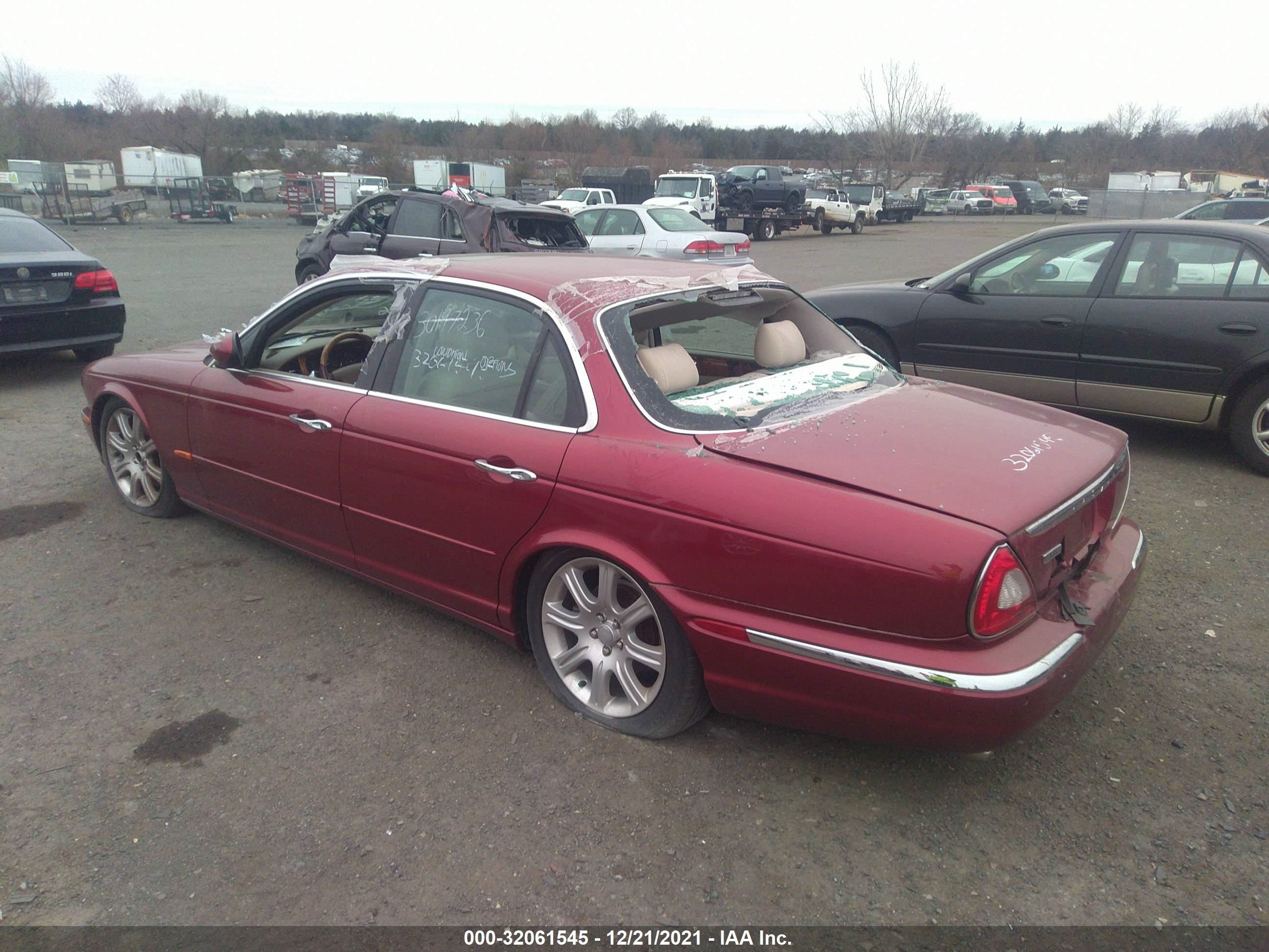 Photo 2 VIN: SAJWA71C34SG17304 - JAGUAR XJ 