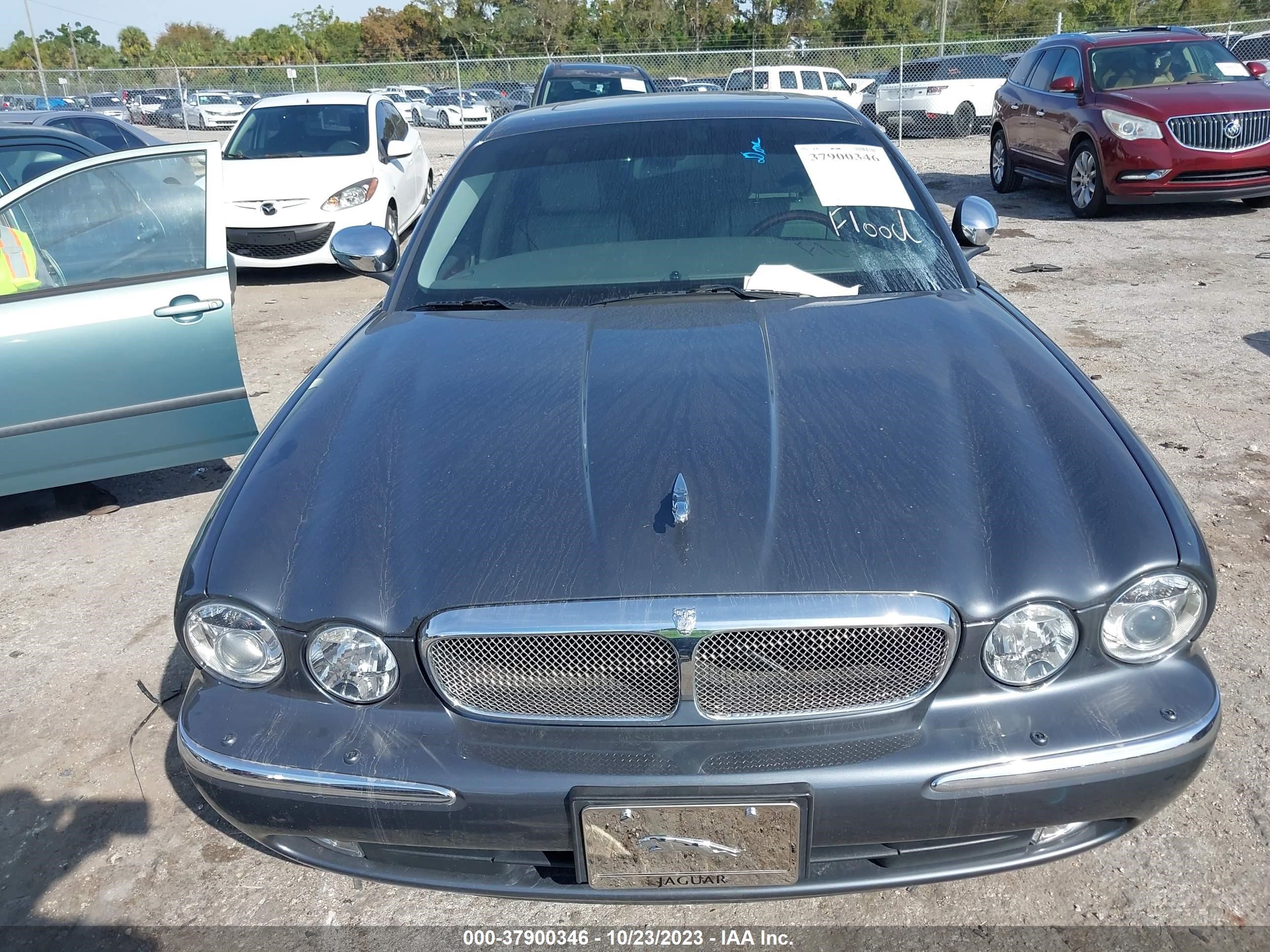 Photo 11 VIN: SAJWA79B97SH11946 - JAGUAR XJ 