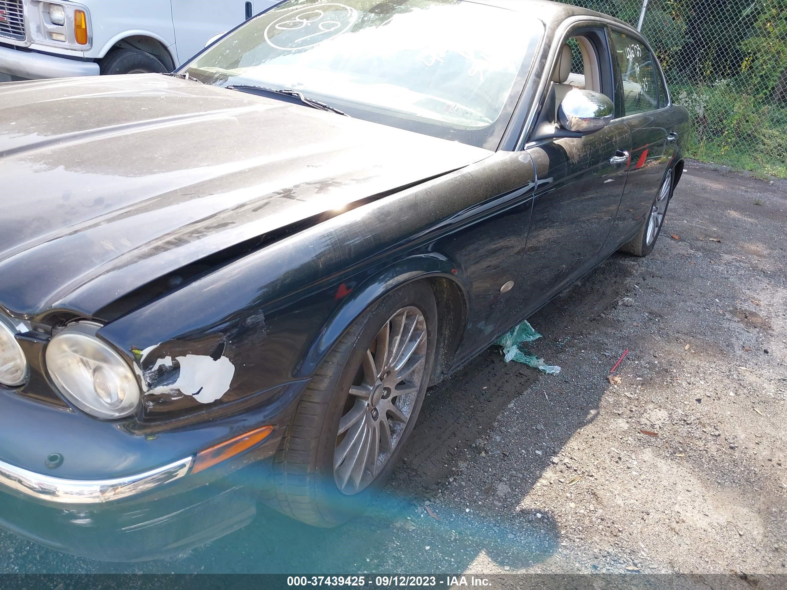 Photo 5 VIN: SAJWA79B97SH14412 - JAGUAR XJ 