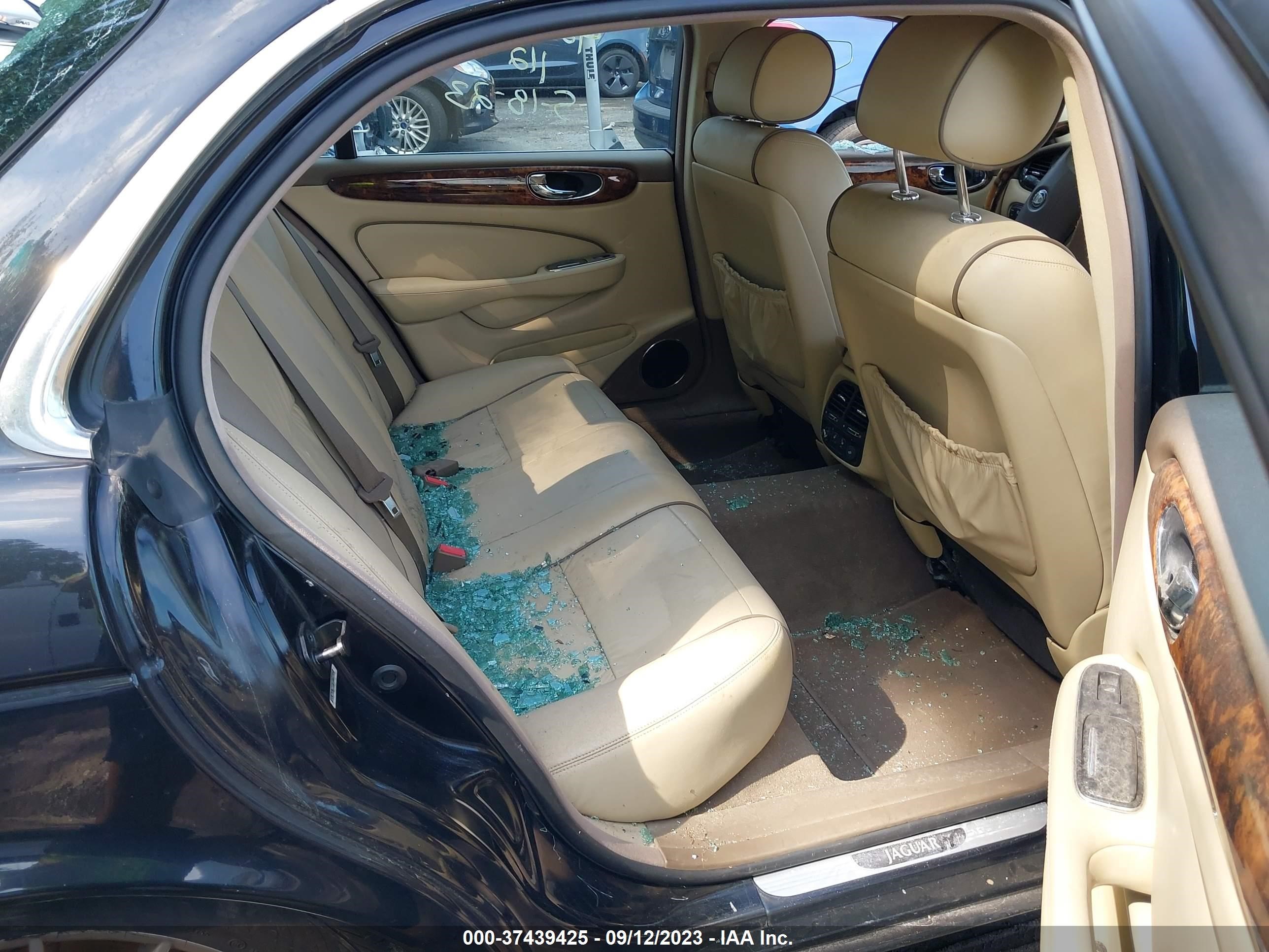 Photo 7 VIN: SAJWA79B97SH14412 - JAGUAR XJ 