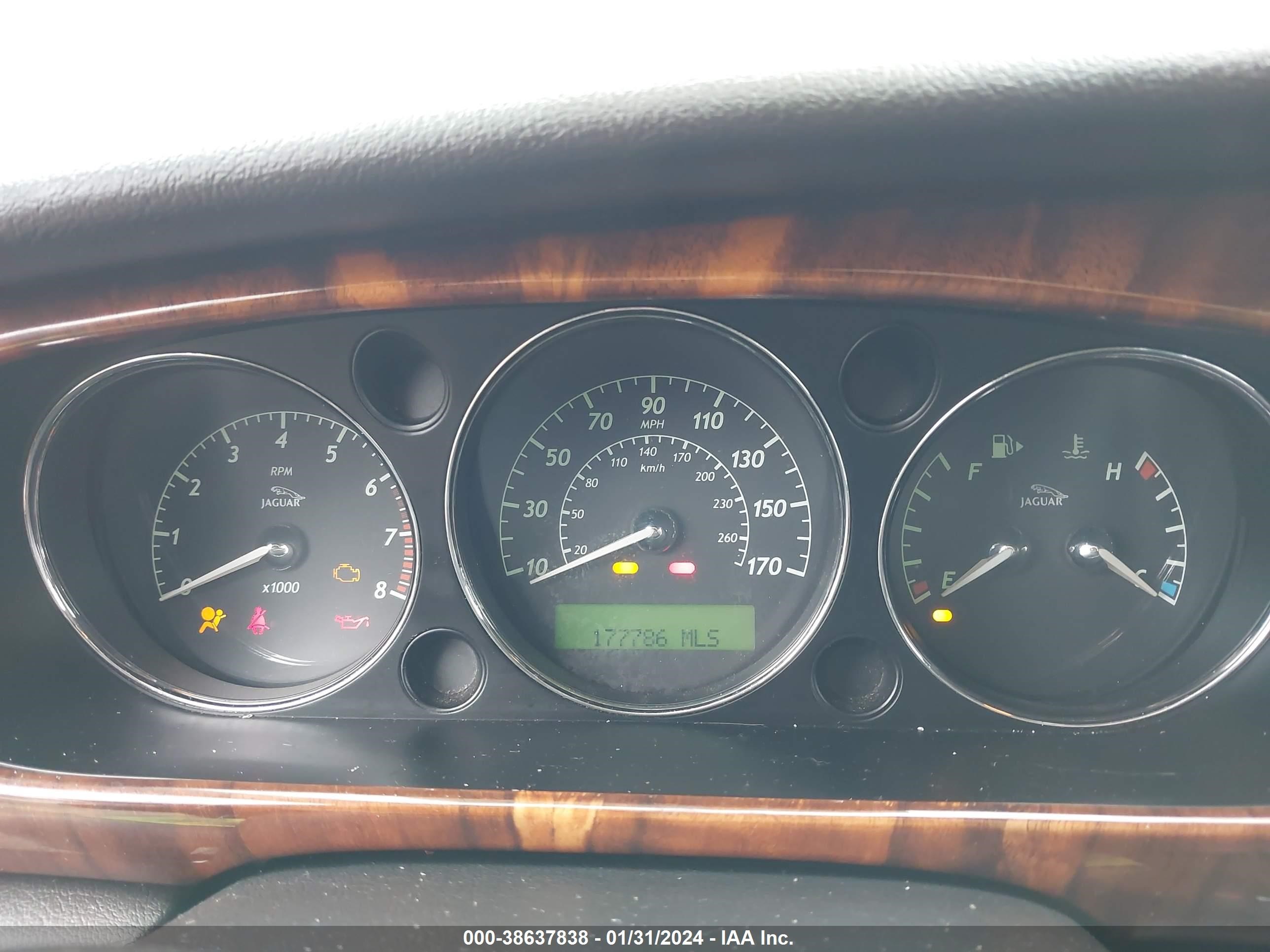 Photo 6 VIN: SAJWA79BX6SG50430 - JAGUAR XJ 