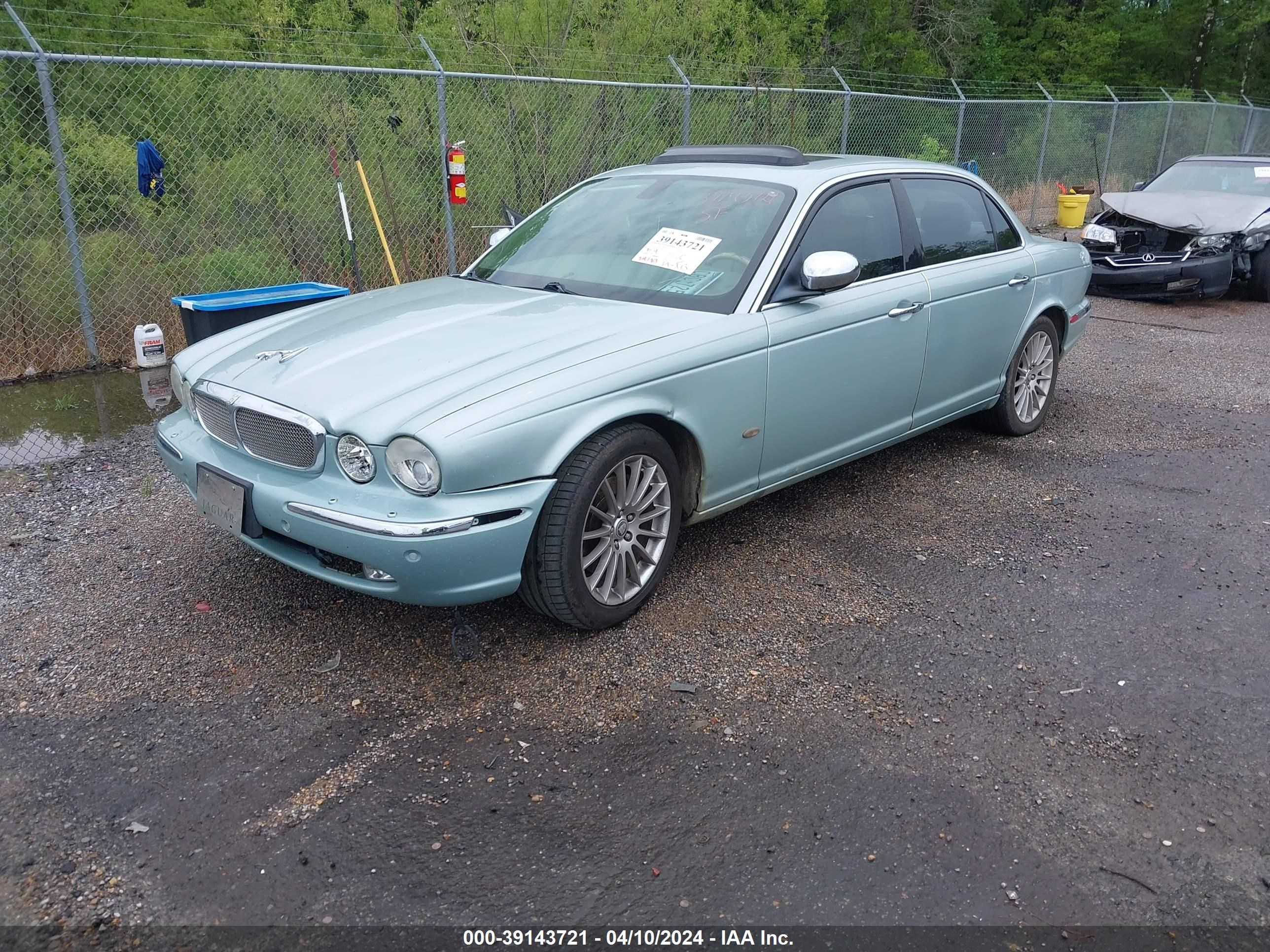 Photo 1 VIN: SAJWA79BX7SH17884 - JAGUAR XJ 