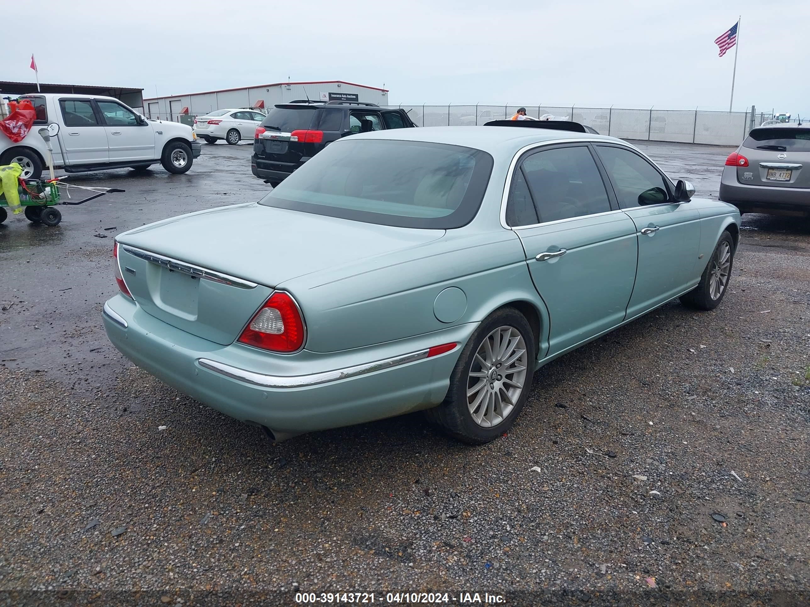 Photo 3 VIN: SAJWA79BX7SH17884 - JAGUAR XJ 