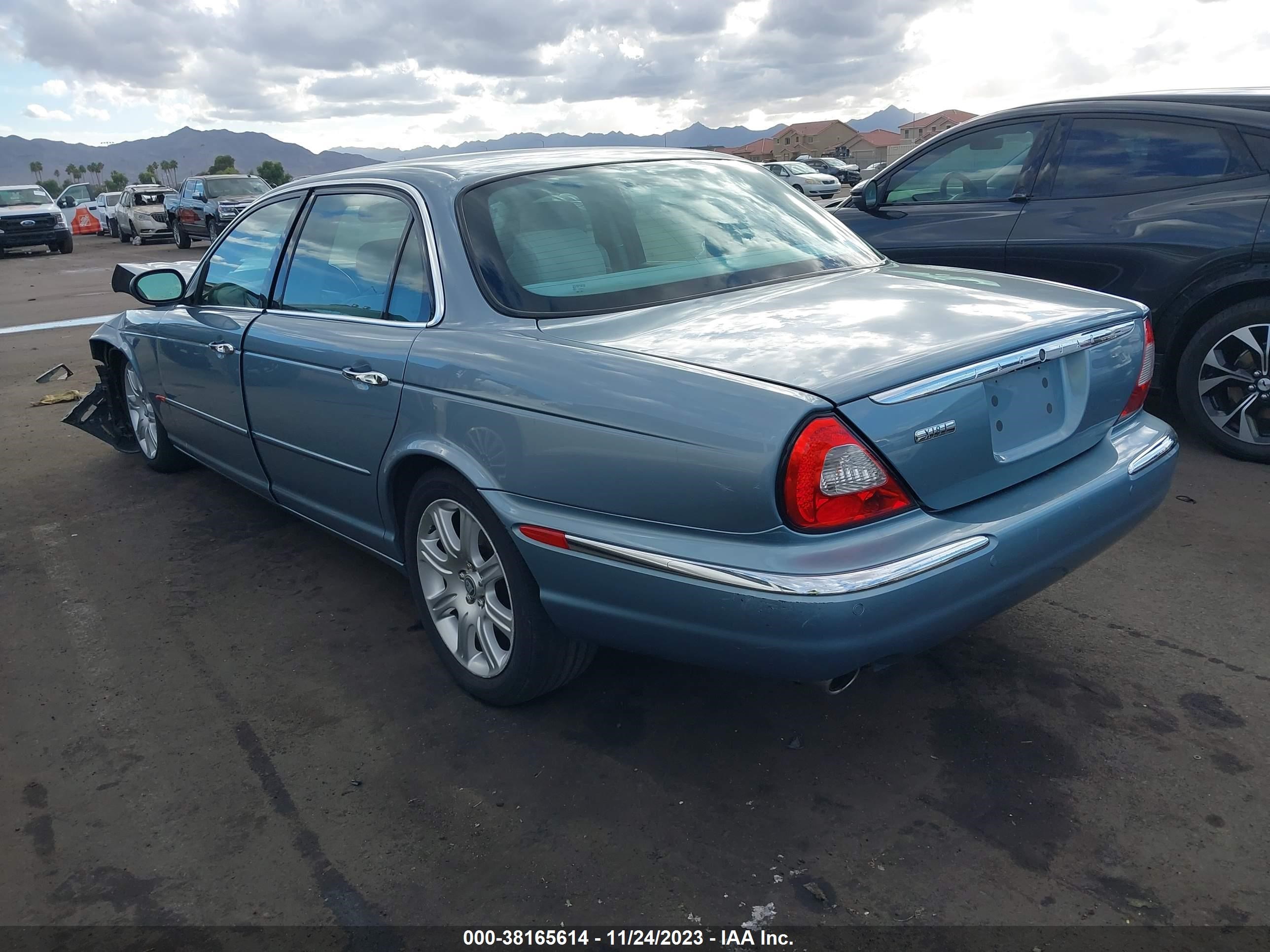 Photo 2 VIN: SAJWA79C35SG39096 - JAGUAR XJ 