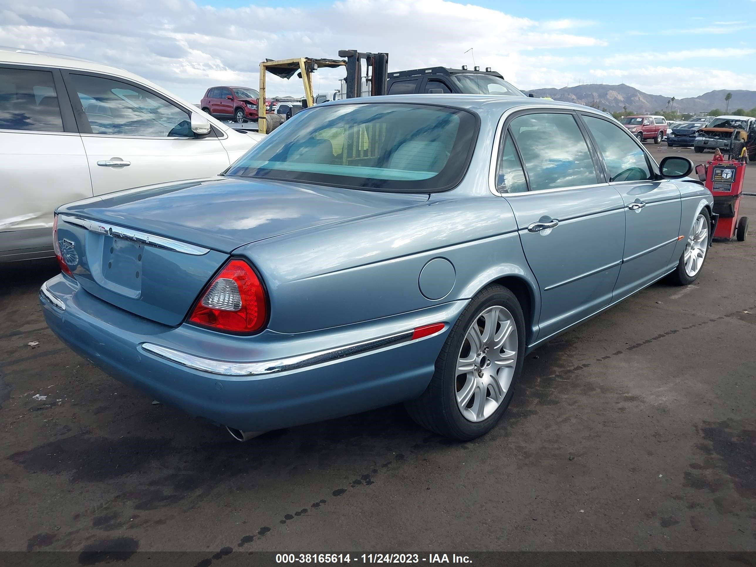 Photo 3 VIN: SAJWA79C35SG39096 - JAGUAR XJ 