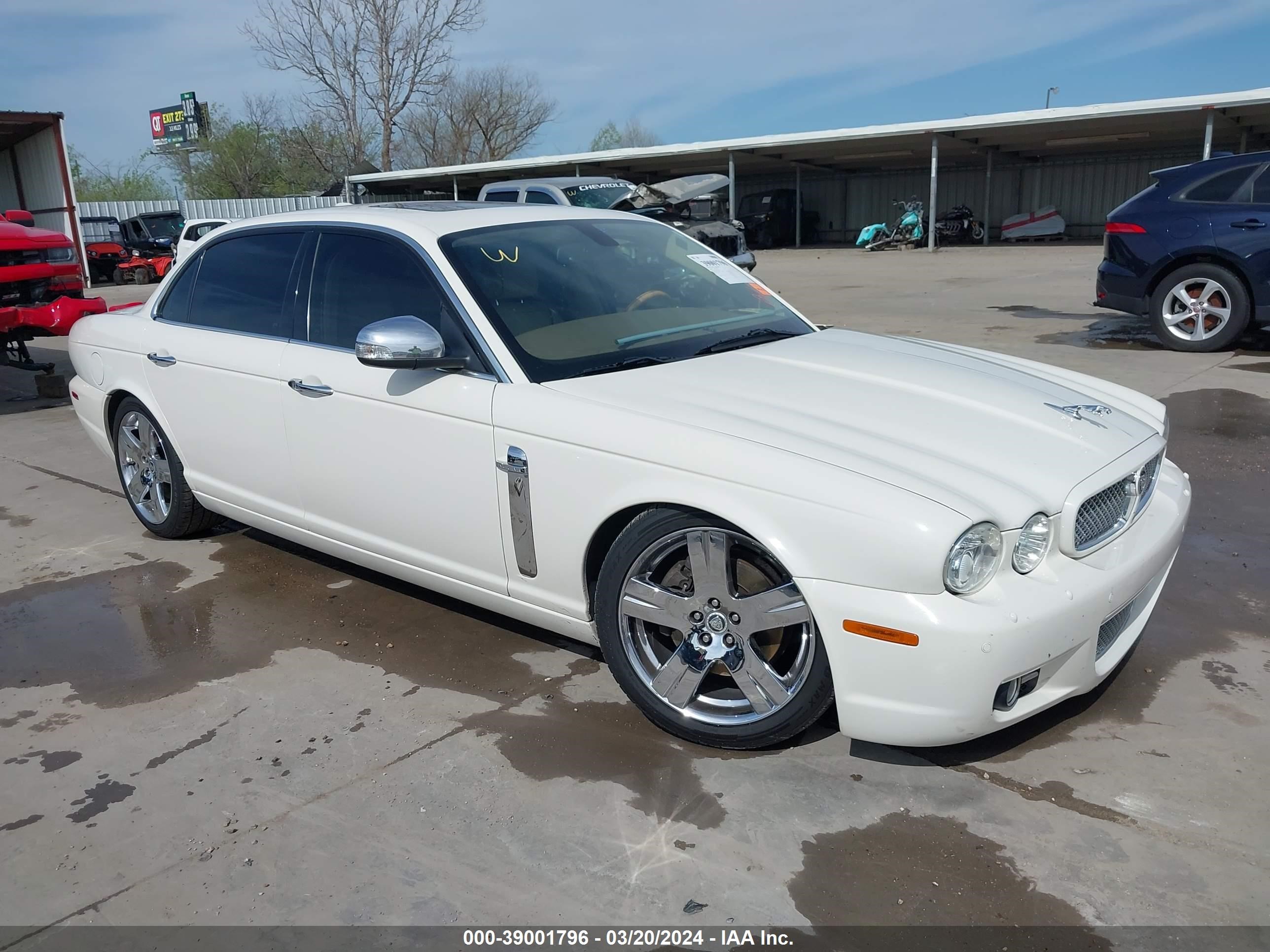 Photo 0 VIN: SAJWA82B38SH27755 - JAGUAR XJ 