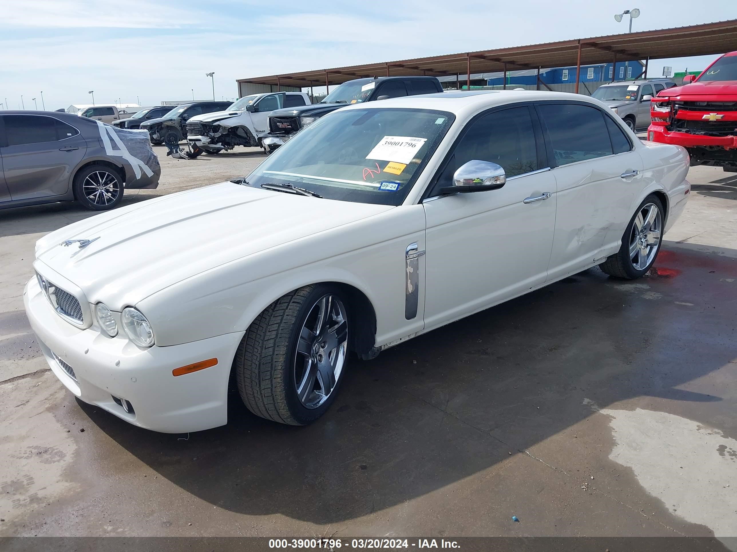 Photo 1 VIN: SAJWA82B38SH27755 - JAGUAR XJ 