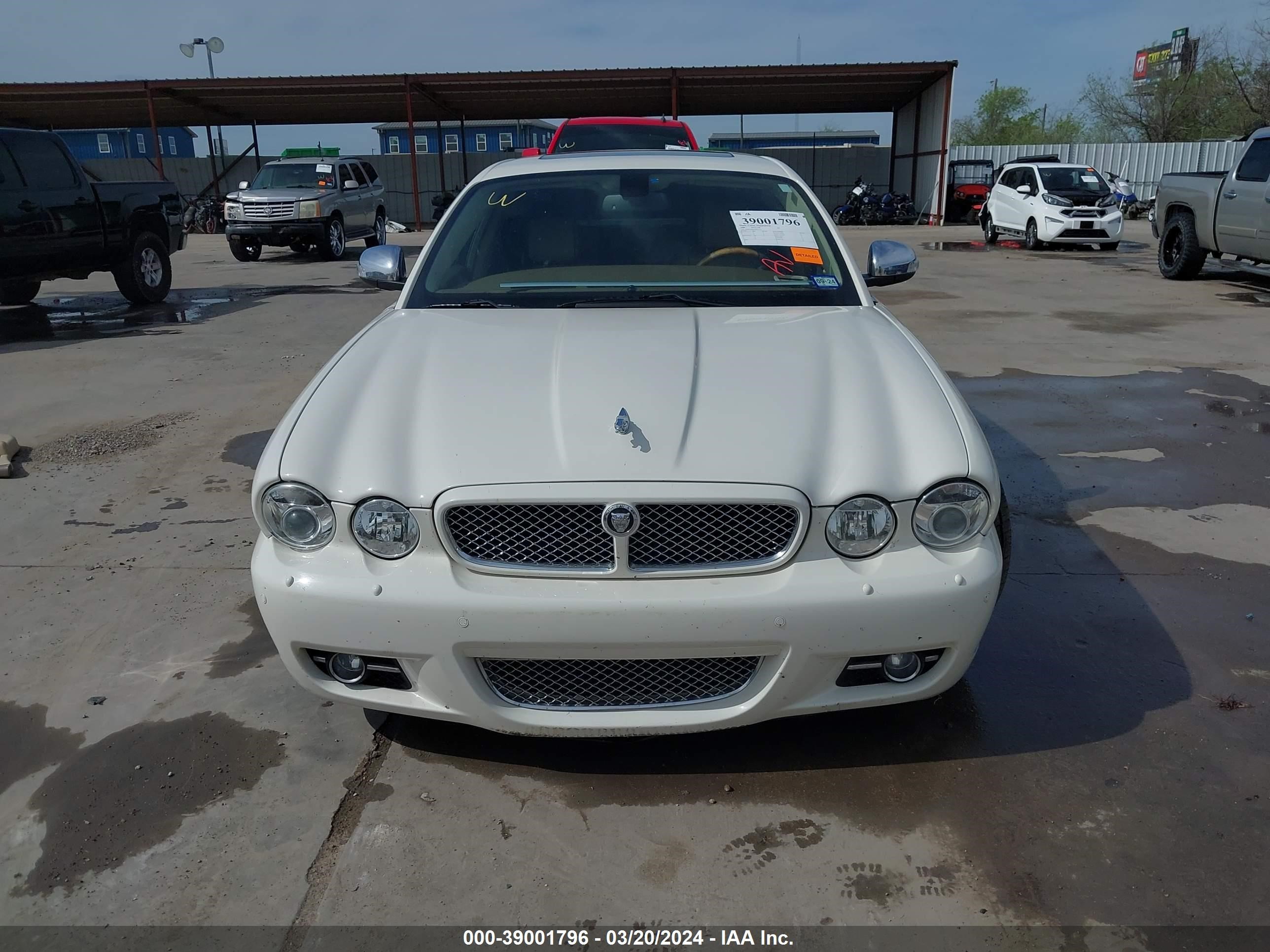 Photo 12 VIN: SAJWA82B38SH27755 - JAGUAR XJ 