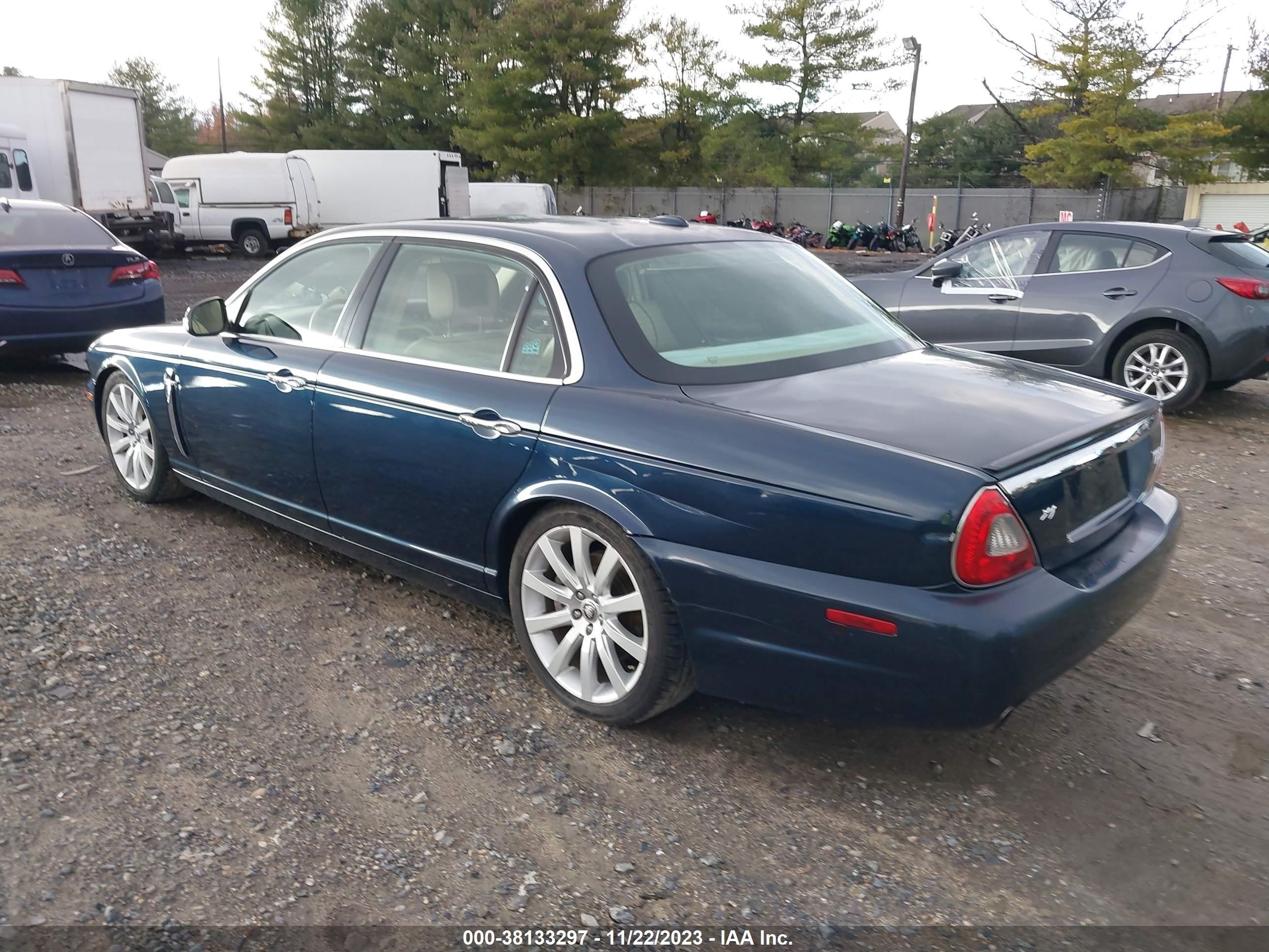 Photo 2 VIN: SAJWA82B48SH24850 - JAGUAR XJ 