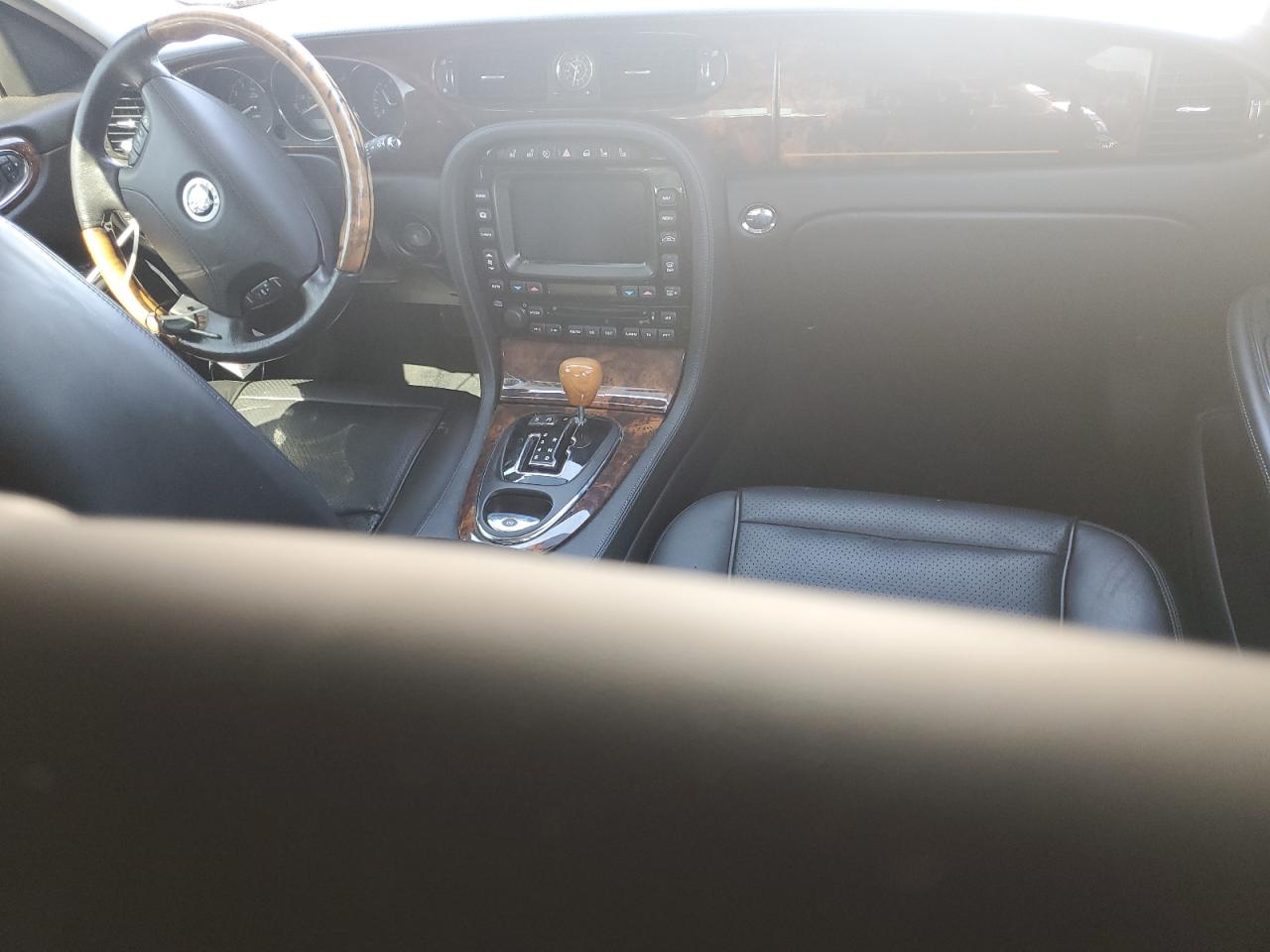 Photo 9 VIN: SAJWA82B98SH23595 - JAGUAR XJ 