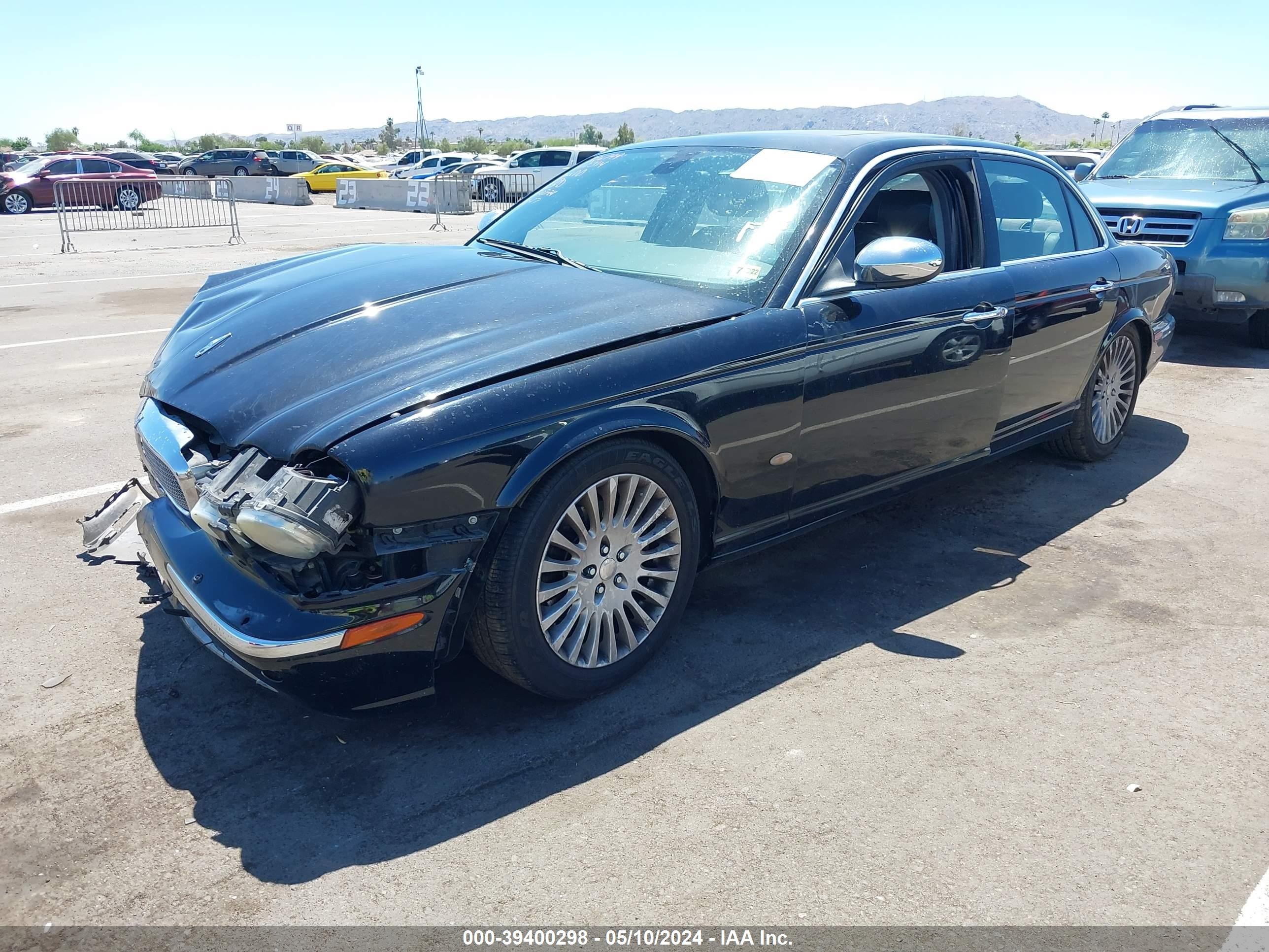 Photo 1 VIN: SAJWA82BX7SH12314 - JAGUAR XJ 