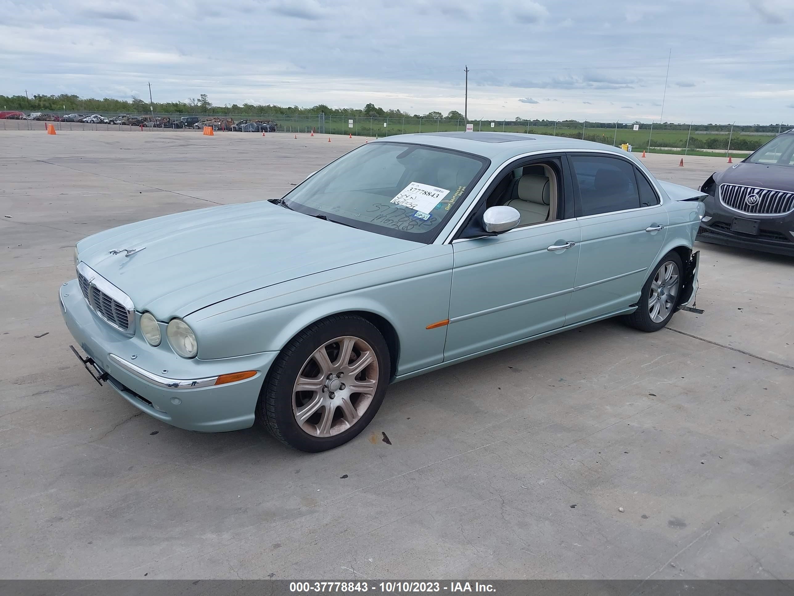 Photo 1 VIN: SAJWA82C25SG46248 - JAGUAR XJ 