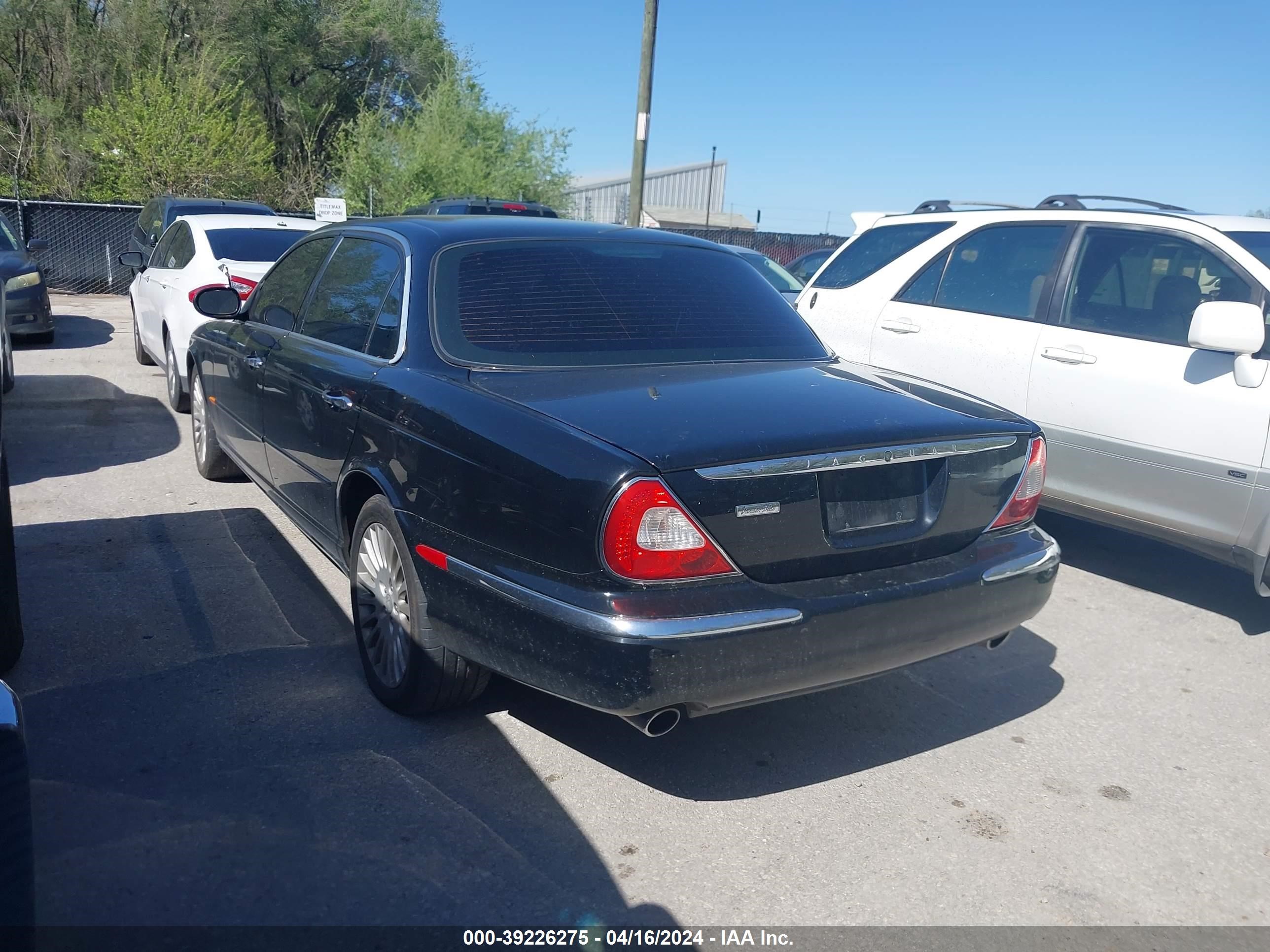 Photo 2 VIN: SAJWA82C55SG47667 - JAGUAR XJ 