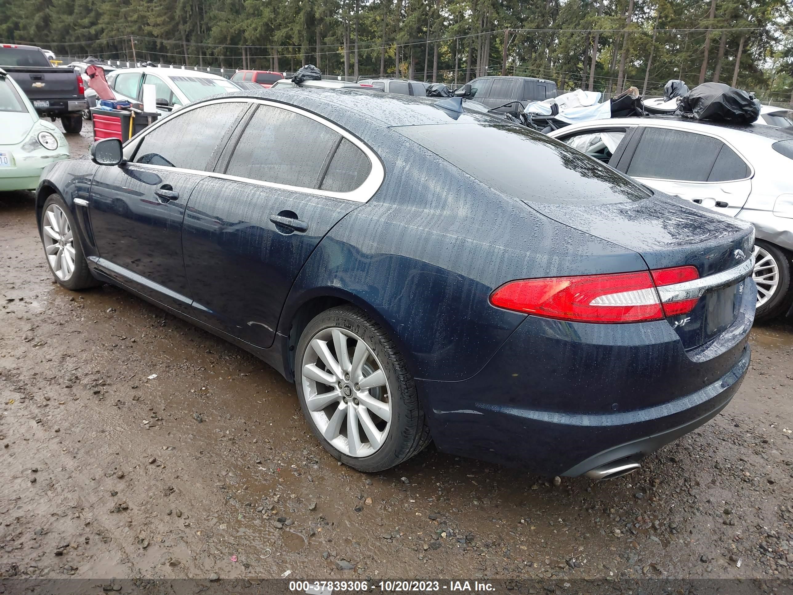 Photo 2 VIN: SAJWJ0EF2D8S77701 - JAGUAR XF 