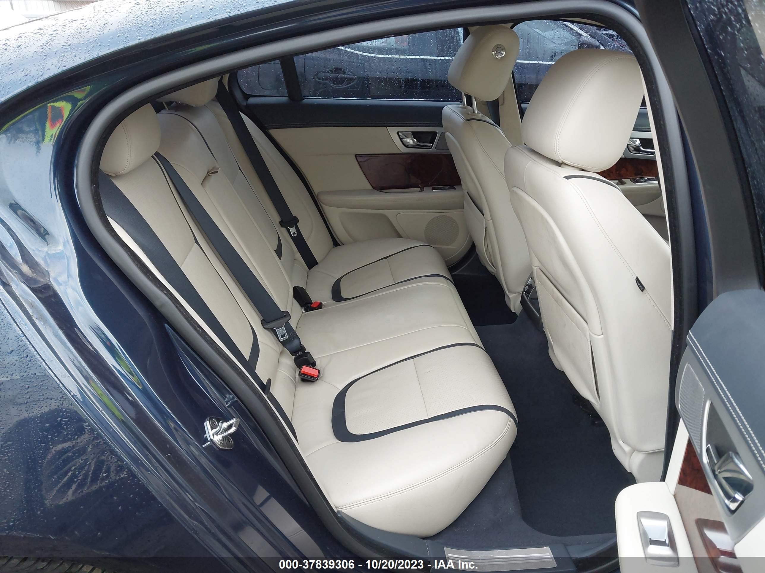 Photo 7 VIN: SAJWJ0EF2D8S77701 - JAGUAR XF 