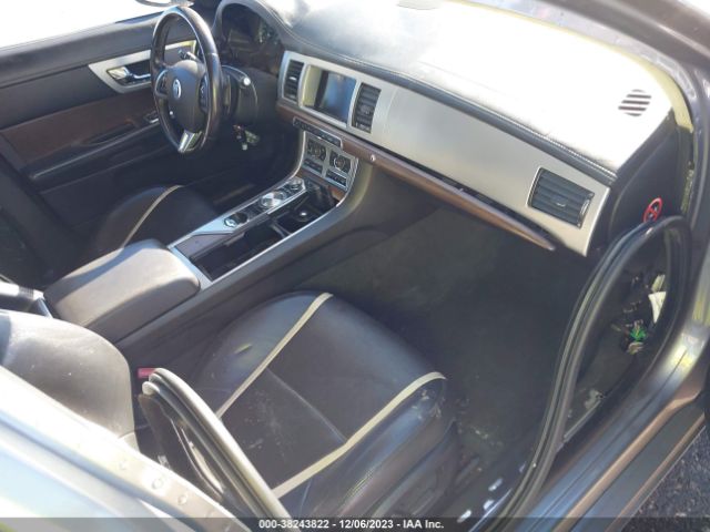 Photo 4 VIN: SAJWJ0EF2D8S92408 - JAGUAR XF 