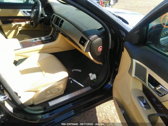 Photo 4 VIN: SAJWJ0EF3D8S86598 - JAGUAR XF 