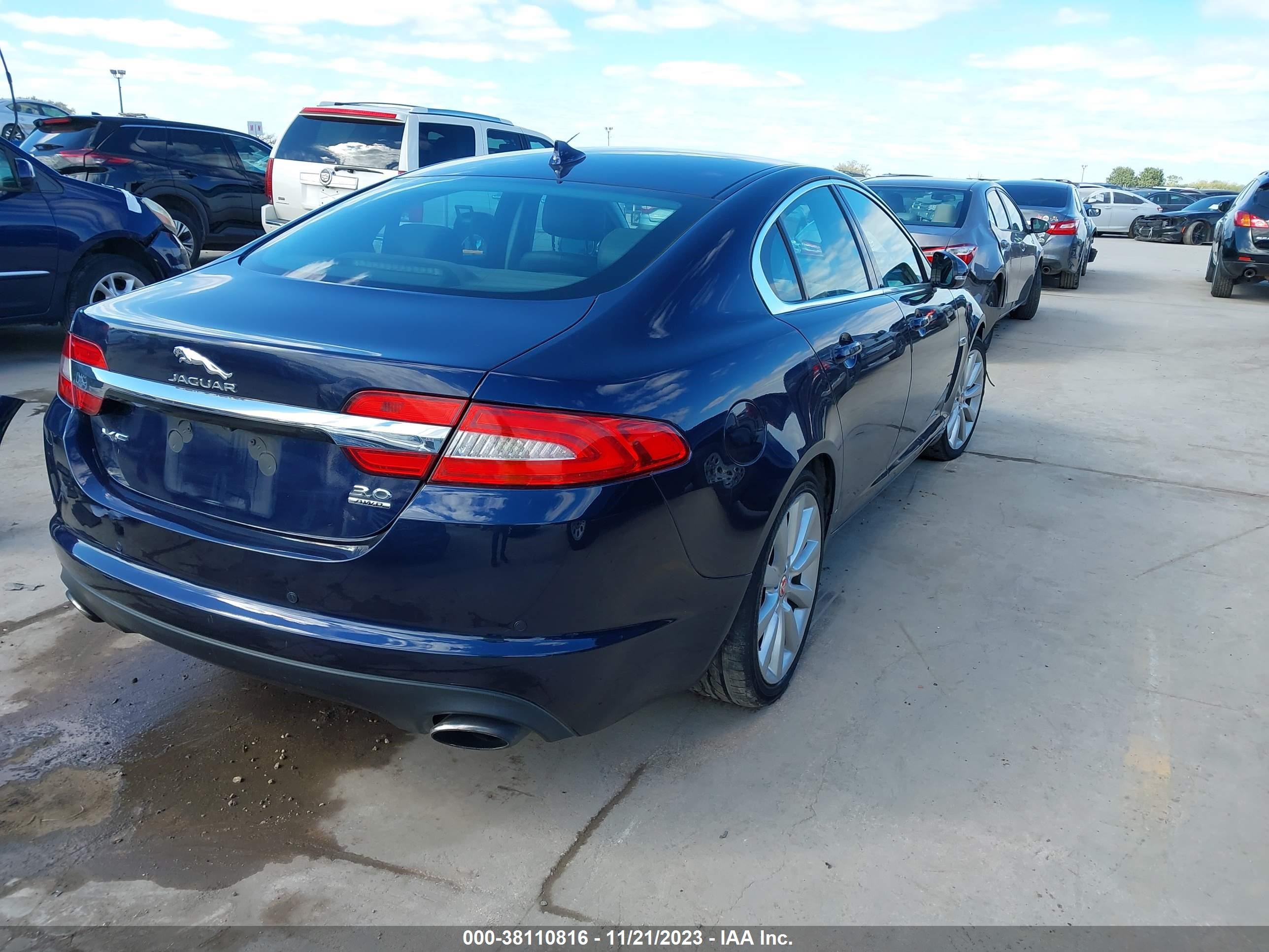 Photo 3 VIN: SAJWJ0EF4E8U15367 - JAGUAR XF 