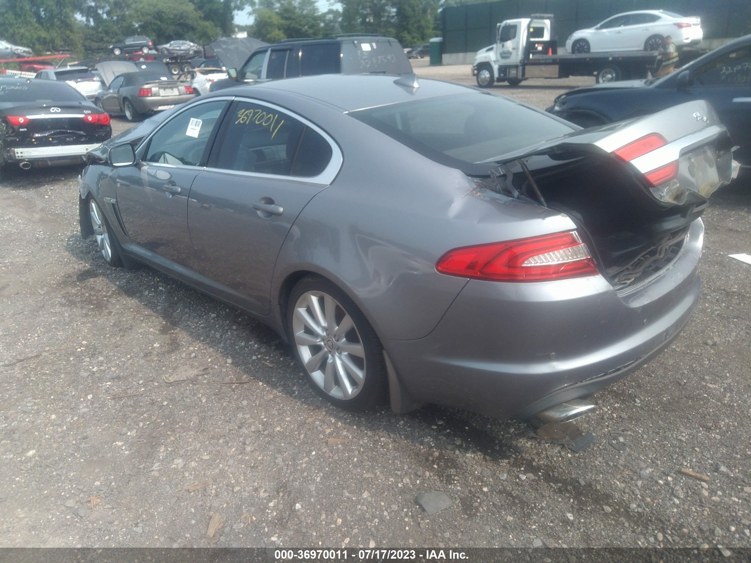 Photo 2 VIN: SAJWJ0EF8D8S89030 - JAGUAR XF 