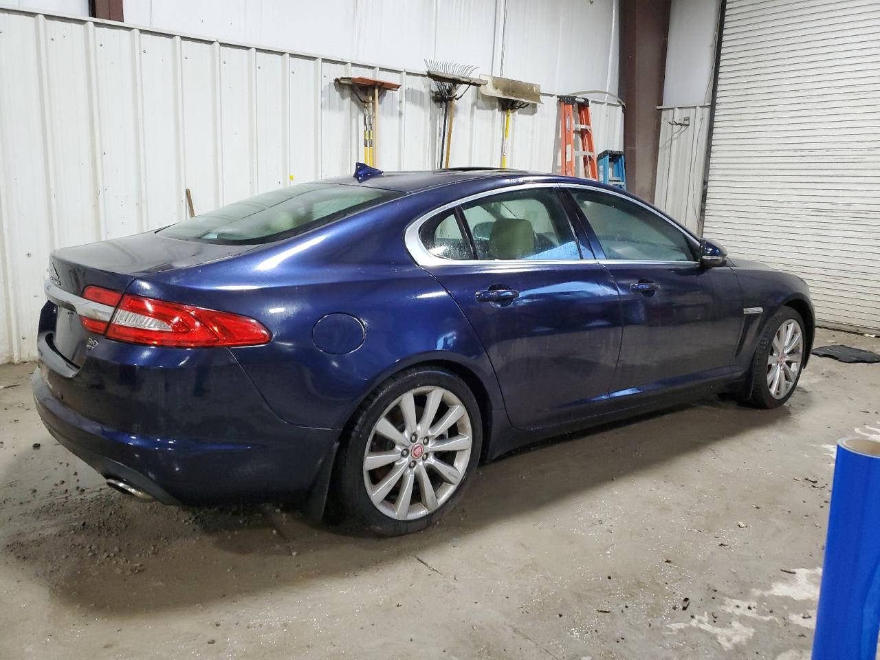 Photo 2 VIN: SAJWJ0EF8E8U19843 - JAGUAR XF 