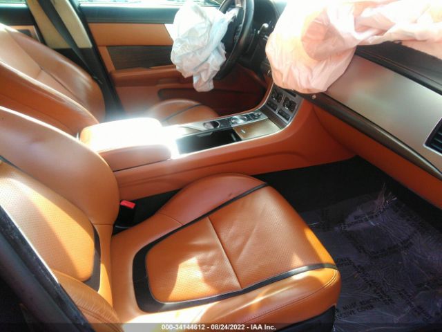 Photo 4 VIN: SAJWJ0FF5F8U86139 - JAGUAR XF 