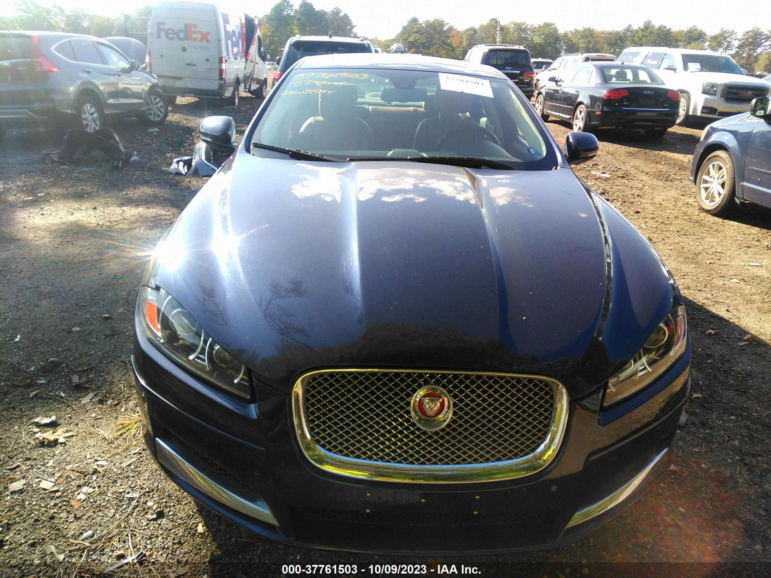 Photo 5 VIN: SAJWJ0FF9F8U51913 - JAGUAR XF 