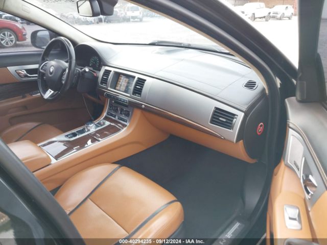 Photo 4 VIN: SAJWJ0FF9F8U64743 - JAGUAR XF 