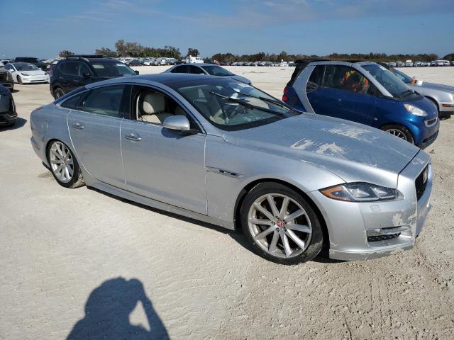 Photo 3 VIN: SAJWJ1CD3G8V99940 - JAGUAR XJ 