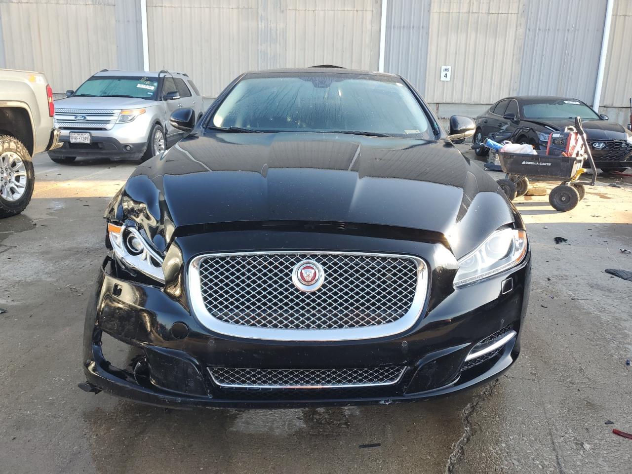 Photo 4 VIN: SAJWJ1CD6F8V75663 - JAGUAR XJ 