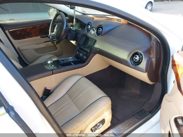 Photo 4 VIN: SAJWJ1CD7G8V91002 - JAGUAR XJ 