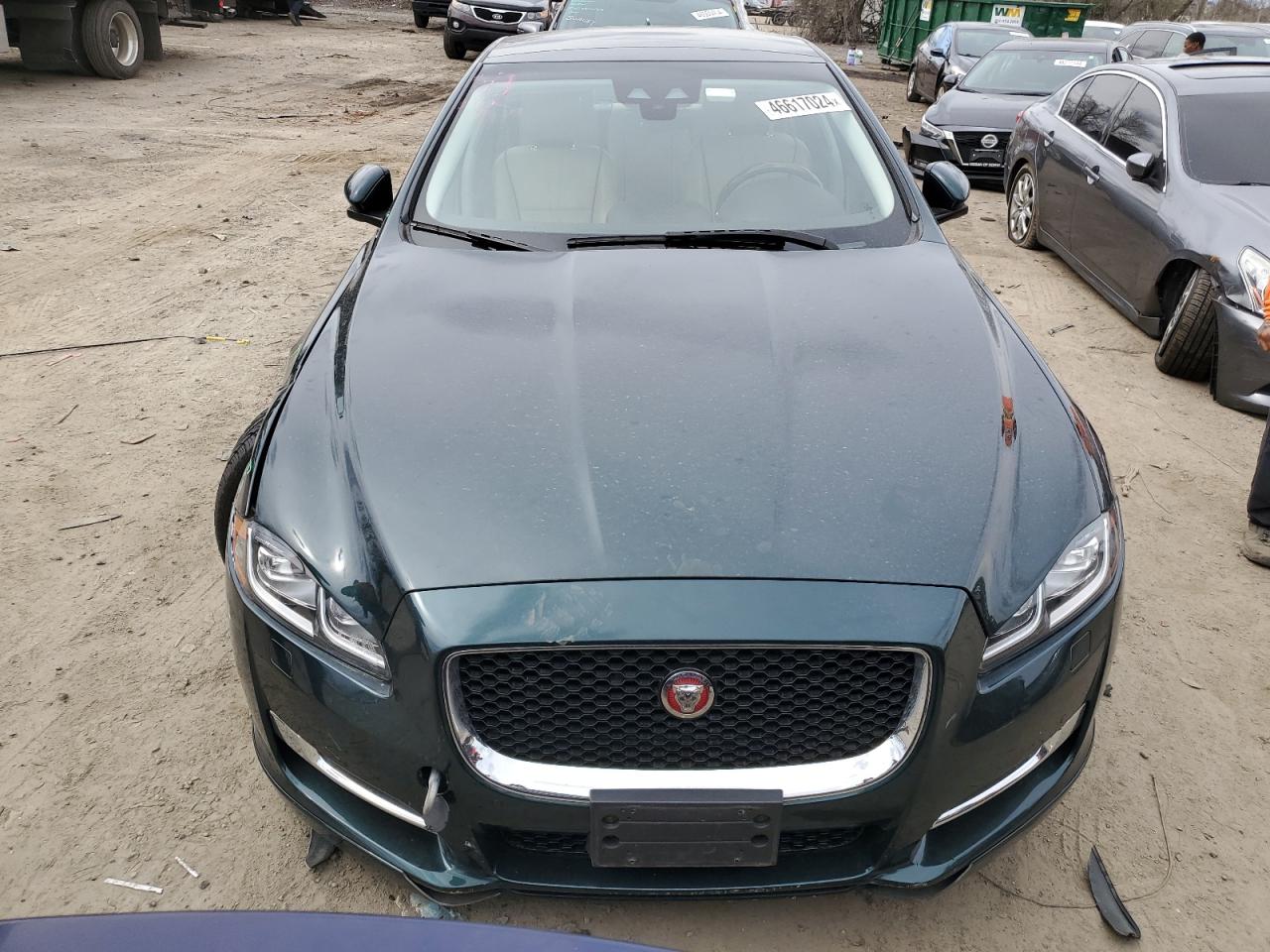 Photo 4 VIN: SAJWJ1CDXK8W19559 - JAGUAR XJ 