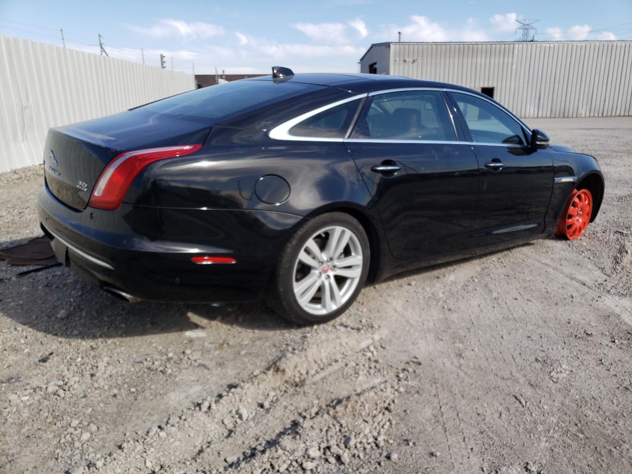 Photo 2 VIN: SAJWJ2GD2G8V99749 - JAGUAR XJ 