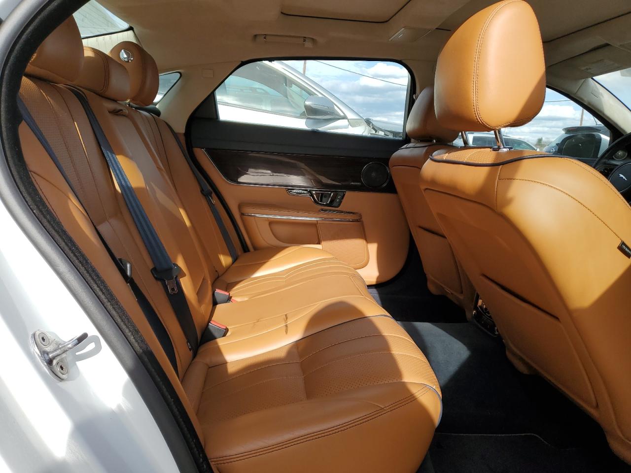 Photo 10 VIN: SAJWJ2GD4F8V80067 - JAGUAR XJ 