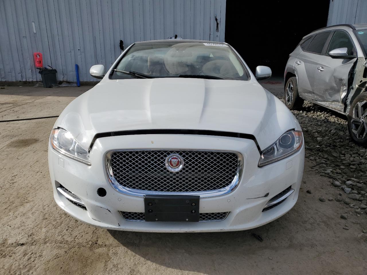 Photo 5 VIN: SAJWJ2GD4F8V80067 - JAGUAR XJ 