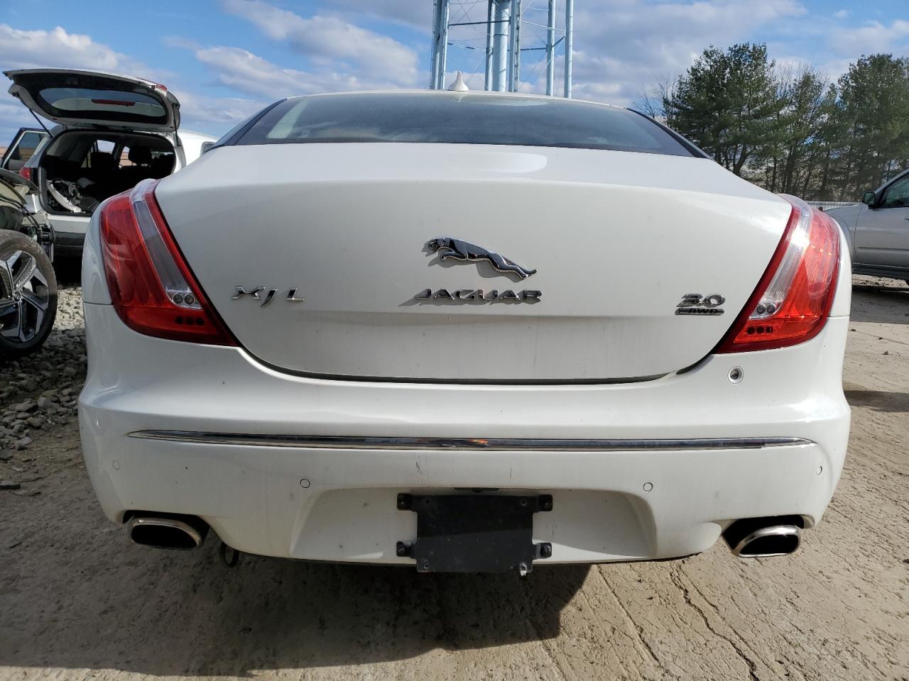 Photo 6 VIN: SAJWJ2GD4F8V80067 - JAGUAR XJ 