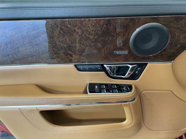 Photo 6 VIN: SAJWJ2GD6G8V93288 - JAGUAR XJ 