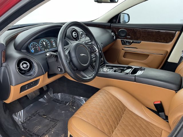 Photo 8 VIN: SAJWJ2GD6G8V93288 - JAGUAR XJ 