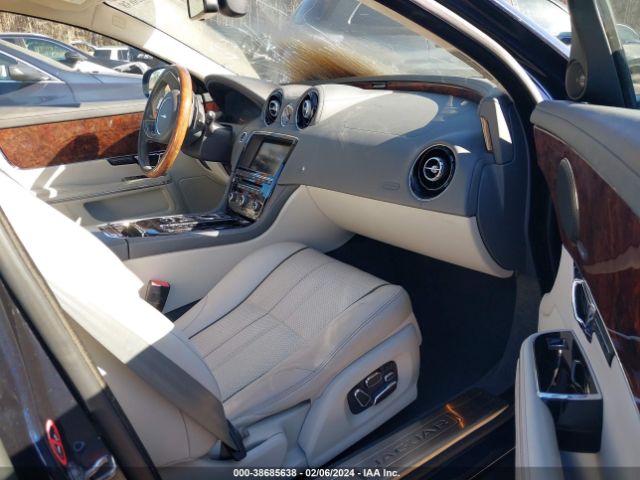 Photo 4 VIN: SAJWJ2GD9F8V83501 - JAGUAR XJL 