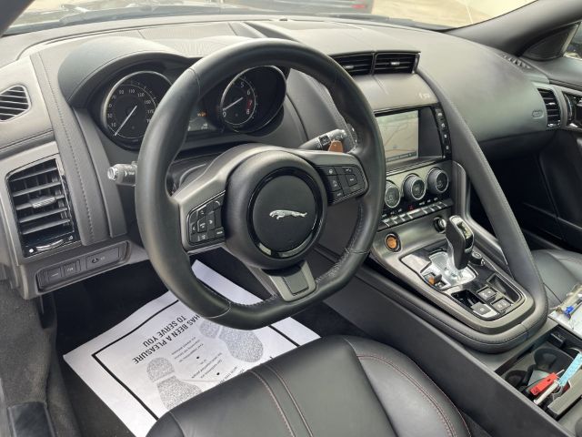 Photo 4 VIN: SAJWJ6BV9H8K35403 - JAGUAR F-TYPE 