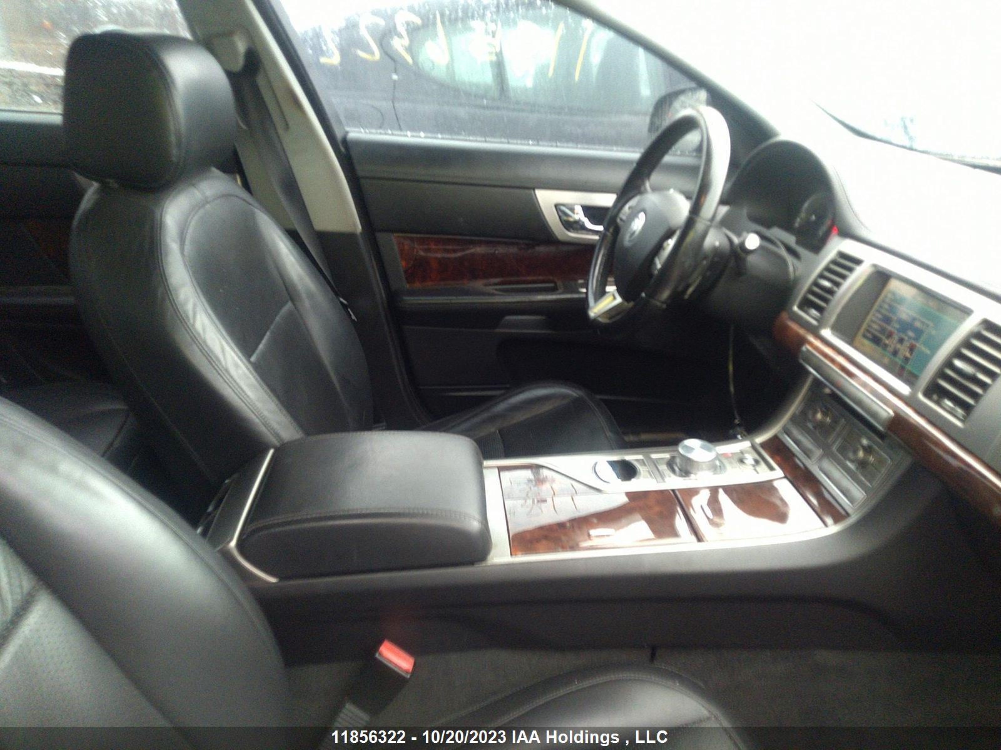 Photo 4 VIN: SAJXA0GB1ALR62800 - JAGUAR XF 