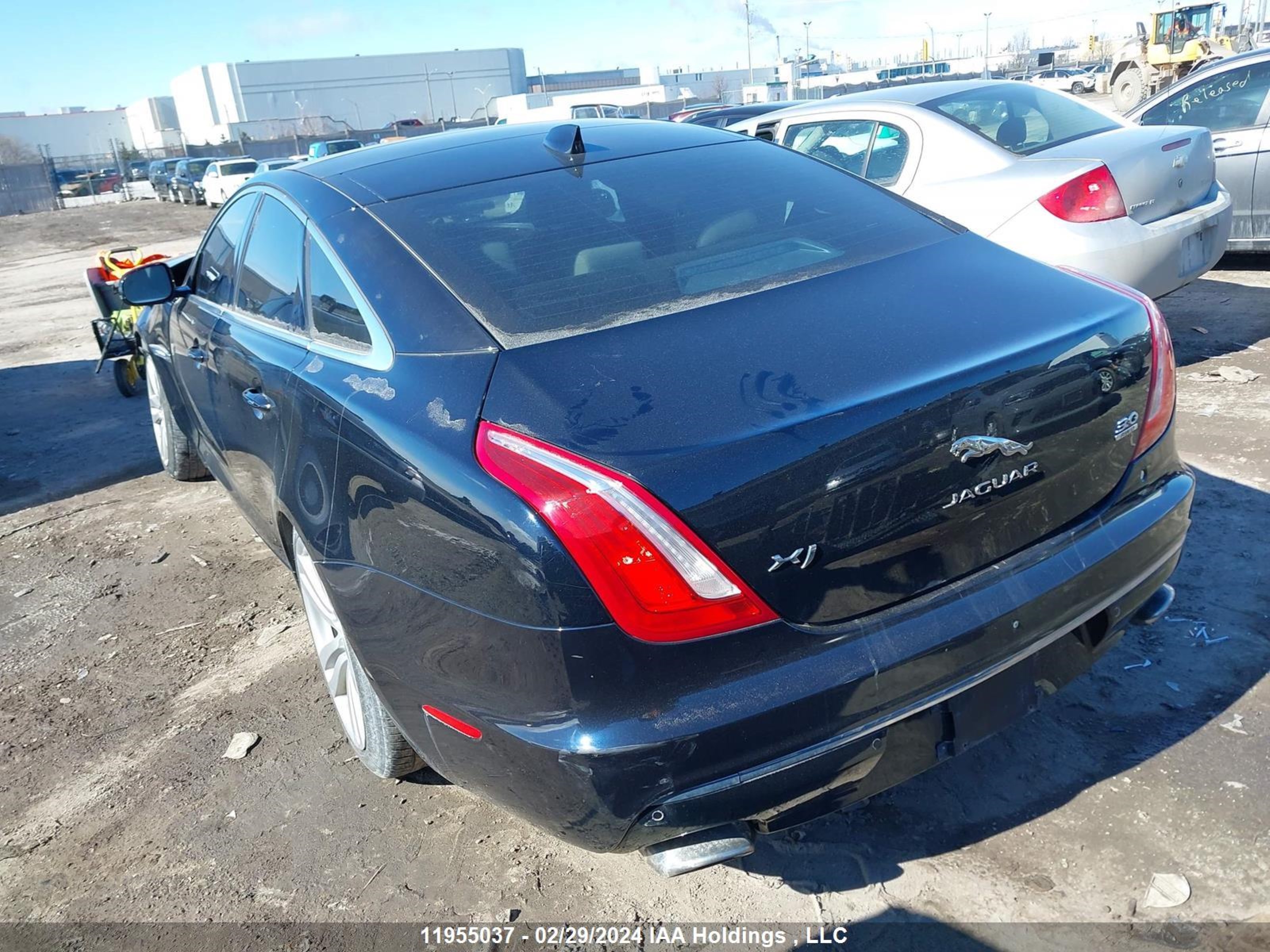 Photo 2 VIN: SAJXJ1GD6G8V92205 - JAGUAR XJ 